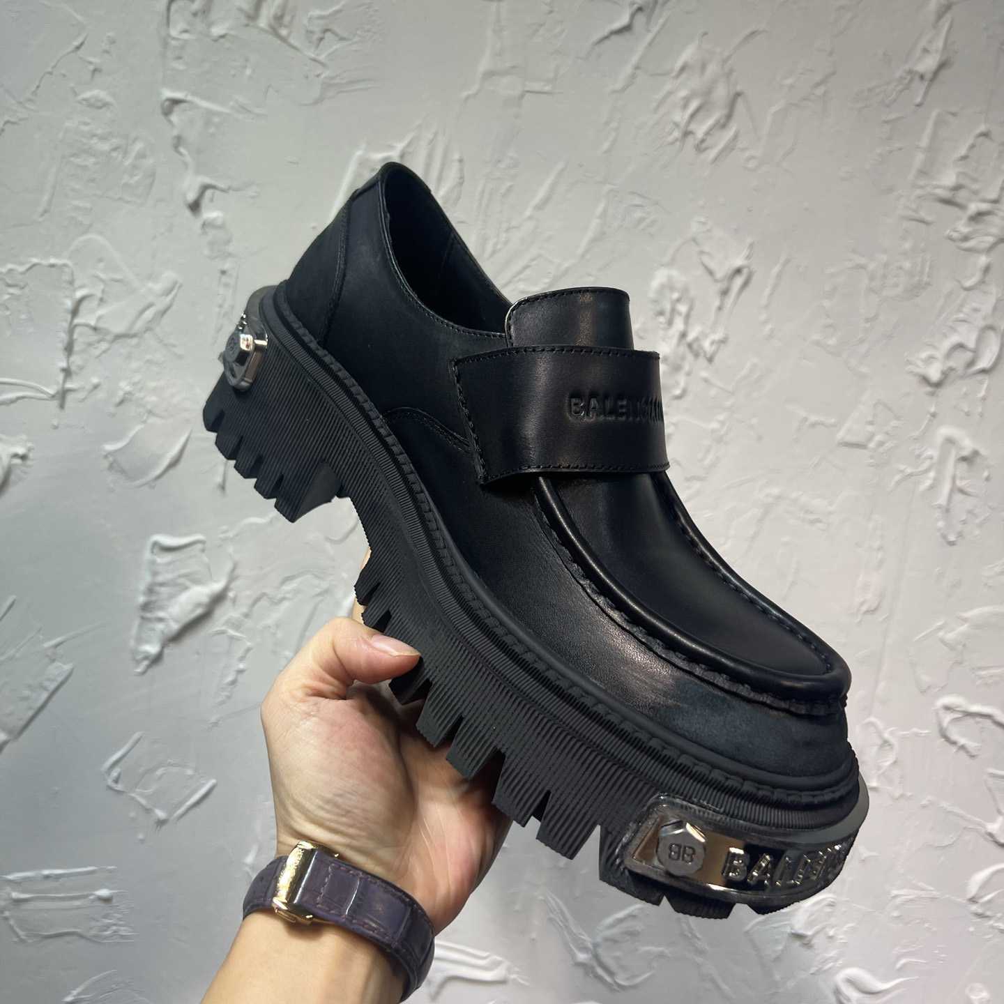 Balenciaga Tractor Loafer In Black - DesignerGu