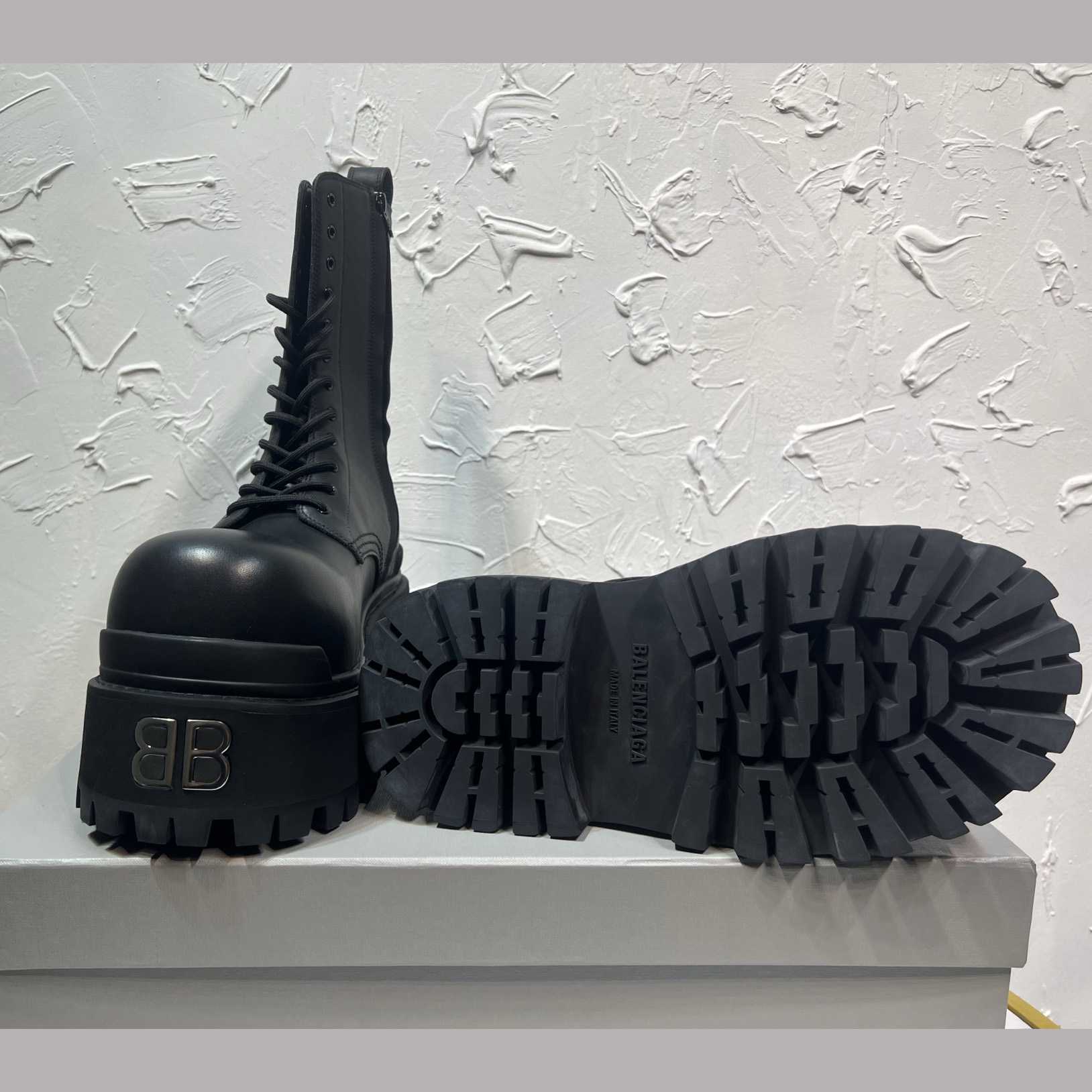 Balenciaga Strike Platform Bootie In Black - DesignerGu