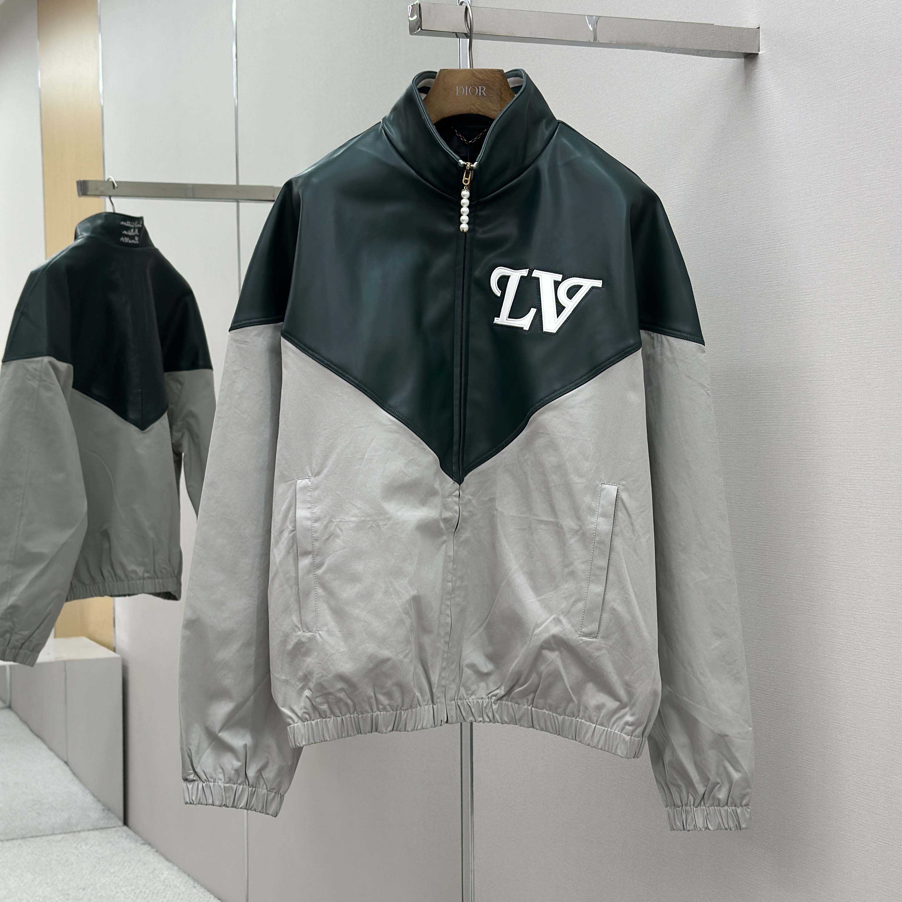 Louis Vuitton Graphic Leather Mix Tracktop   1AIJX2 Louis Vuitton Graphic Leather Mix Tracktop   1AIJX2 - DesignerGu