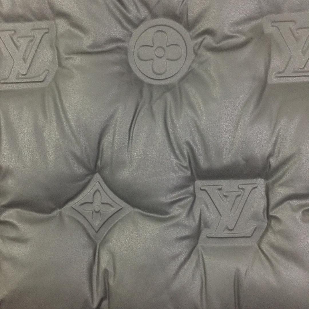 Louis Vuitton Monogram Gilet - DesignerGu