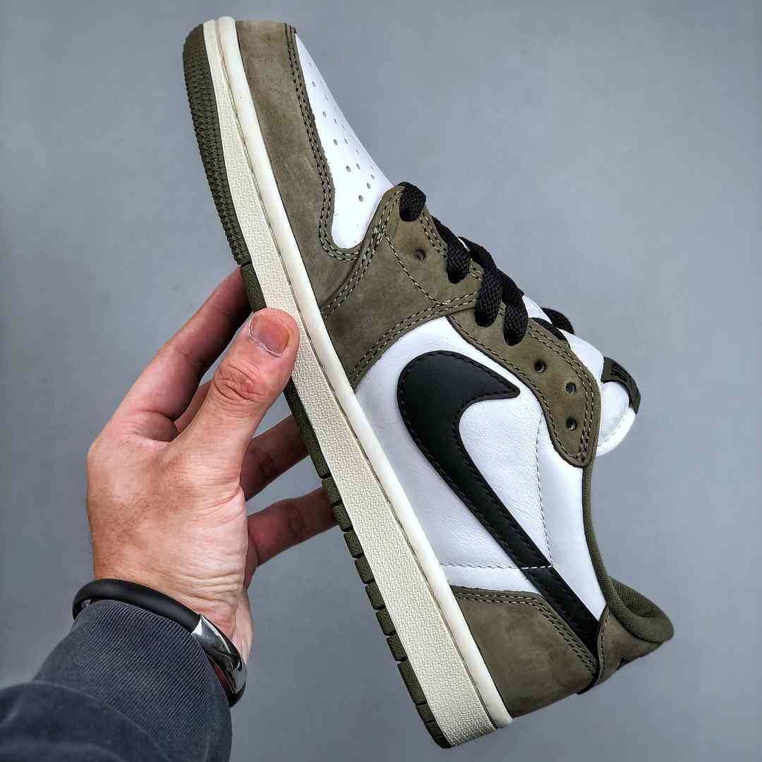 Air Jordan 1 Low OG “Medium Olive” HQ6998-200 - DesignerGu