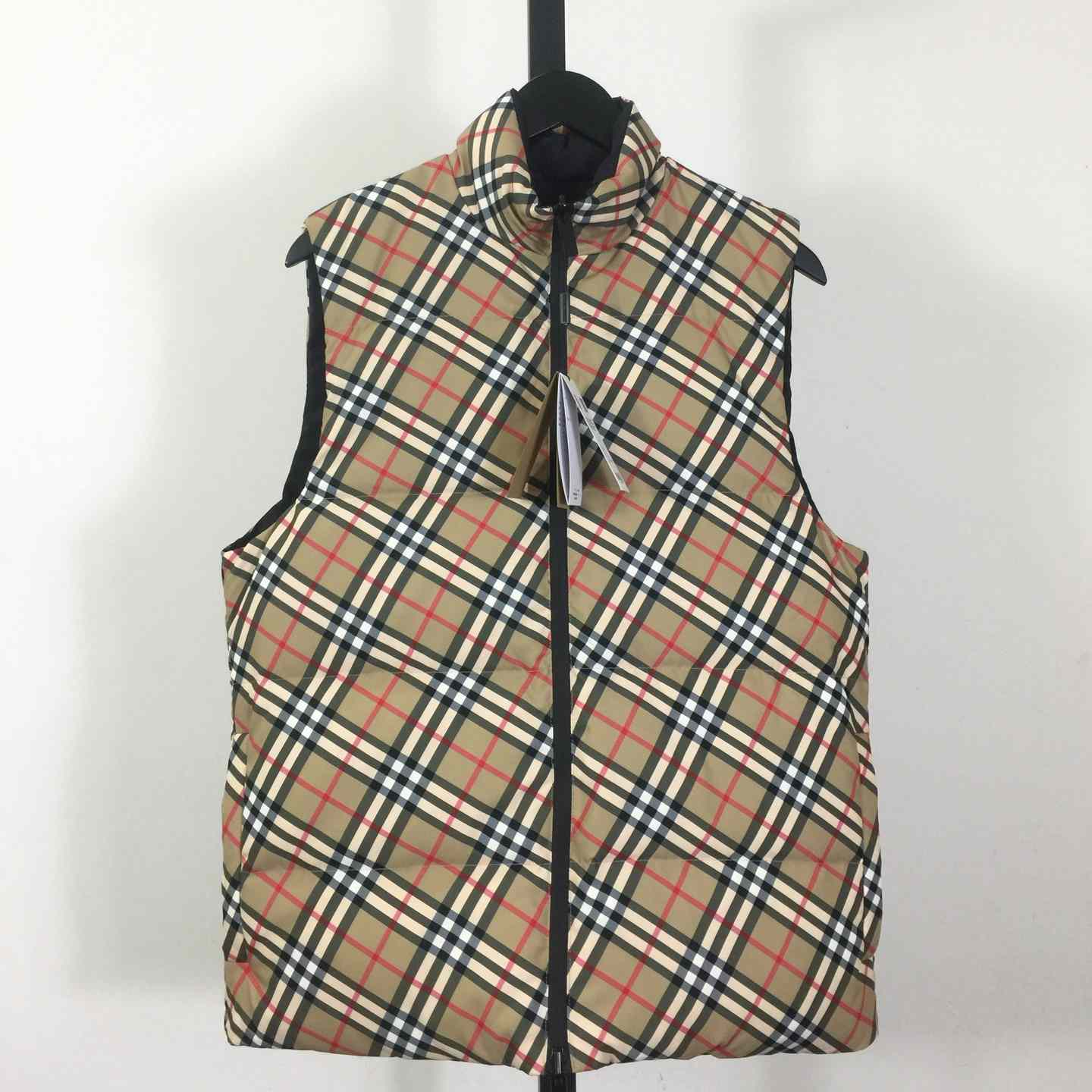 Burberry Reversible Check Puffer Gilet - DesignerGu
