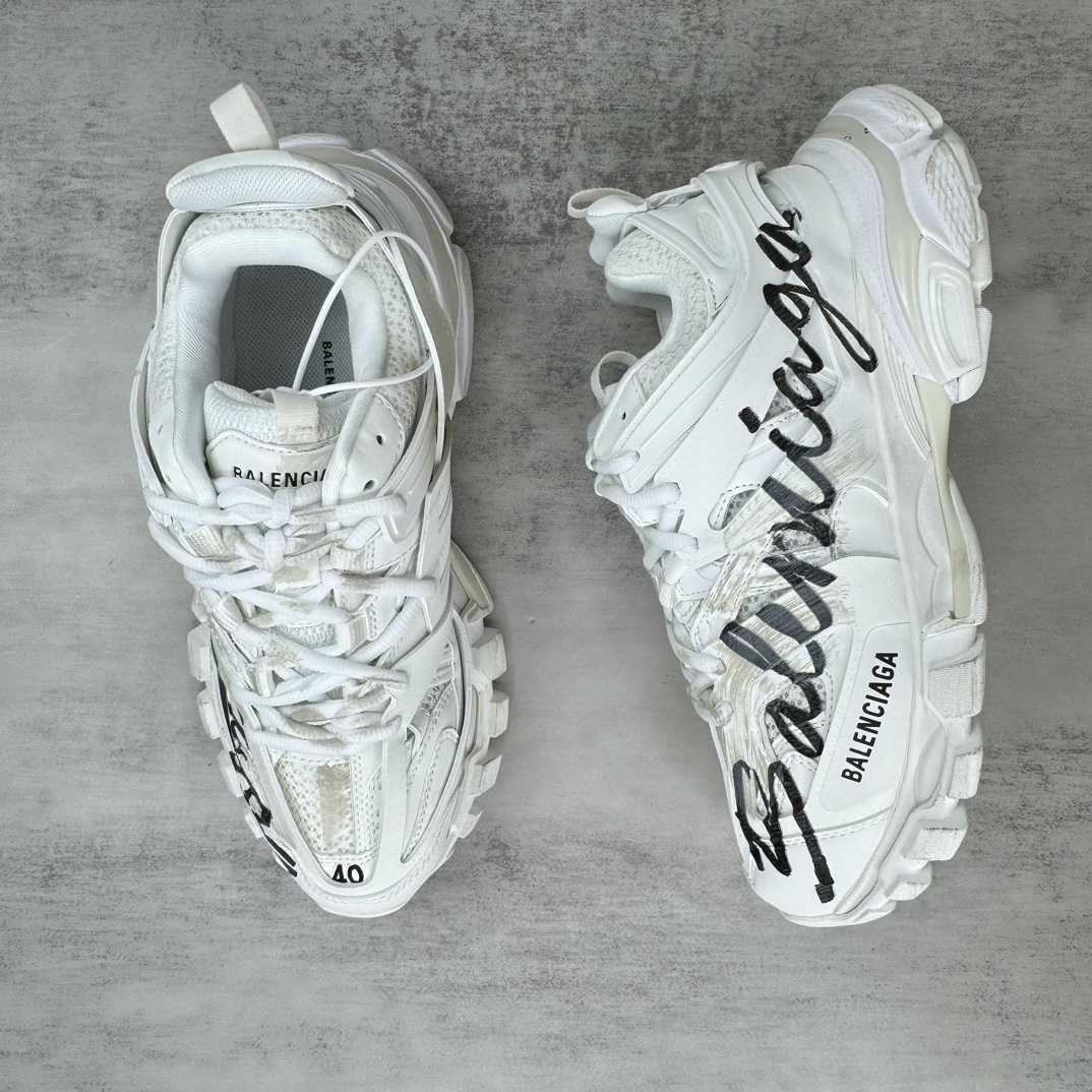 Balenciaga Track Signature Sneaker In White - DesignerGu