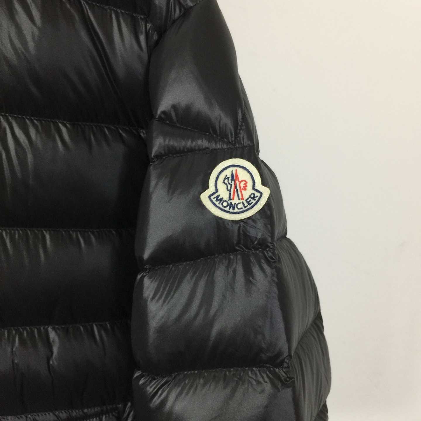 Moncler Acorus Packable Short Down Jacket - DesignerGu