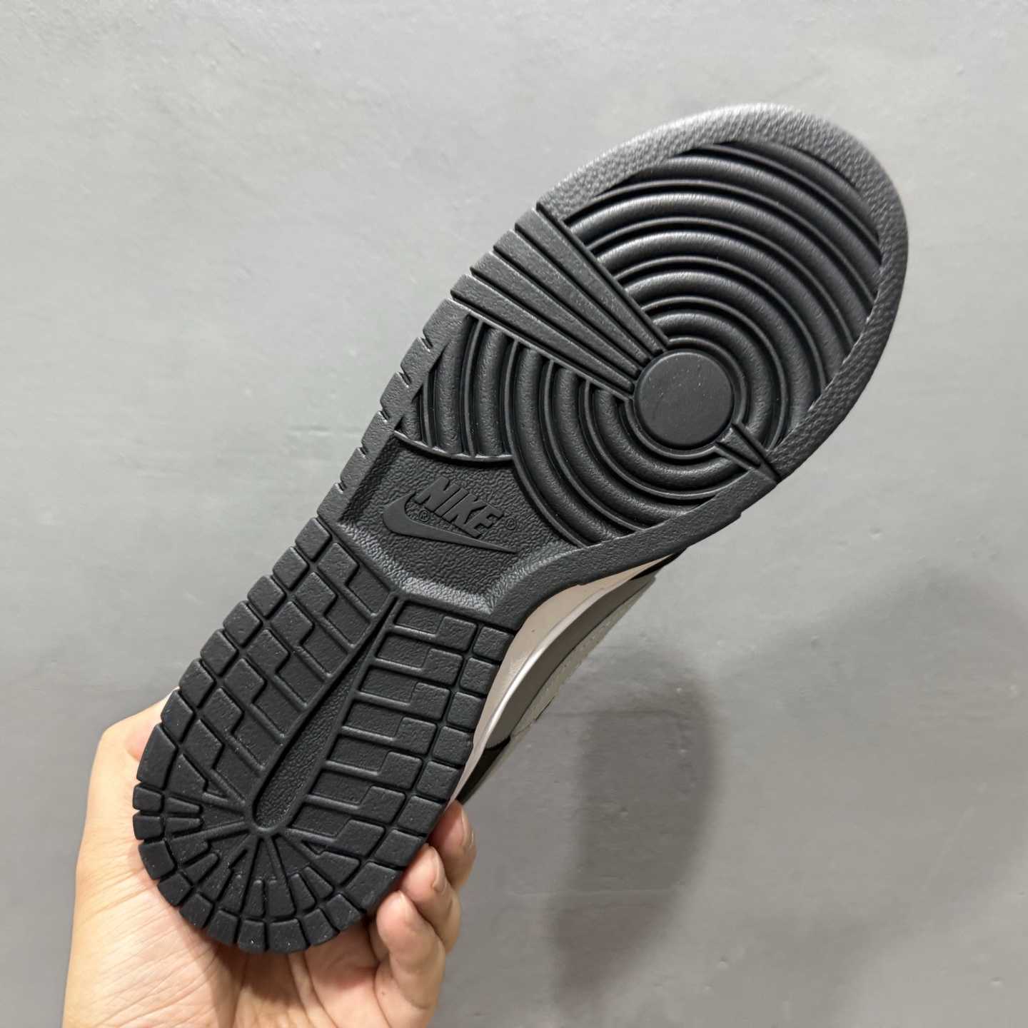 Nike SB Dunk Low “Black / Grey” – IB3079-001 - DesignerGu