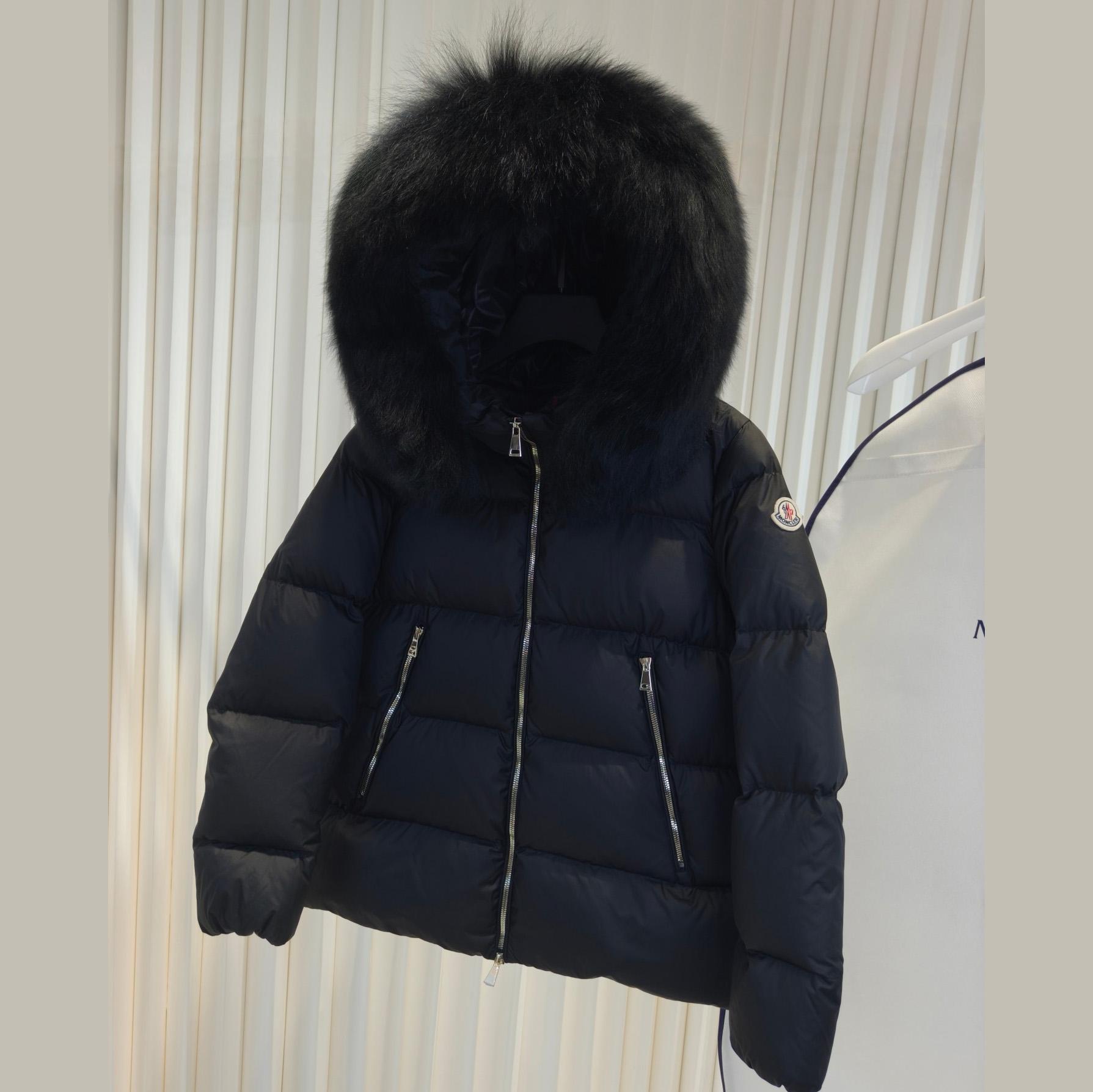 Moncler Laichefur Hooded Shearling-Trimmed Short Down Jacket - DesignerGu