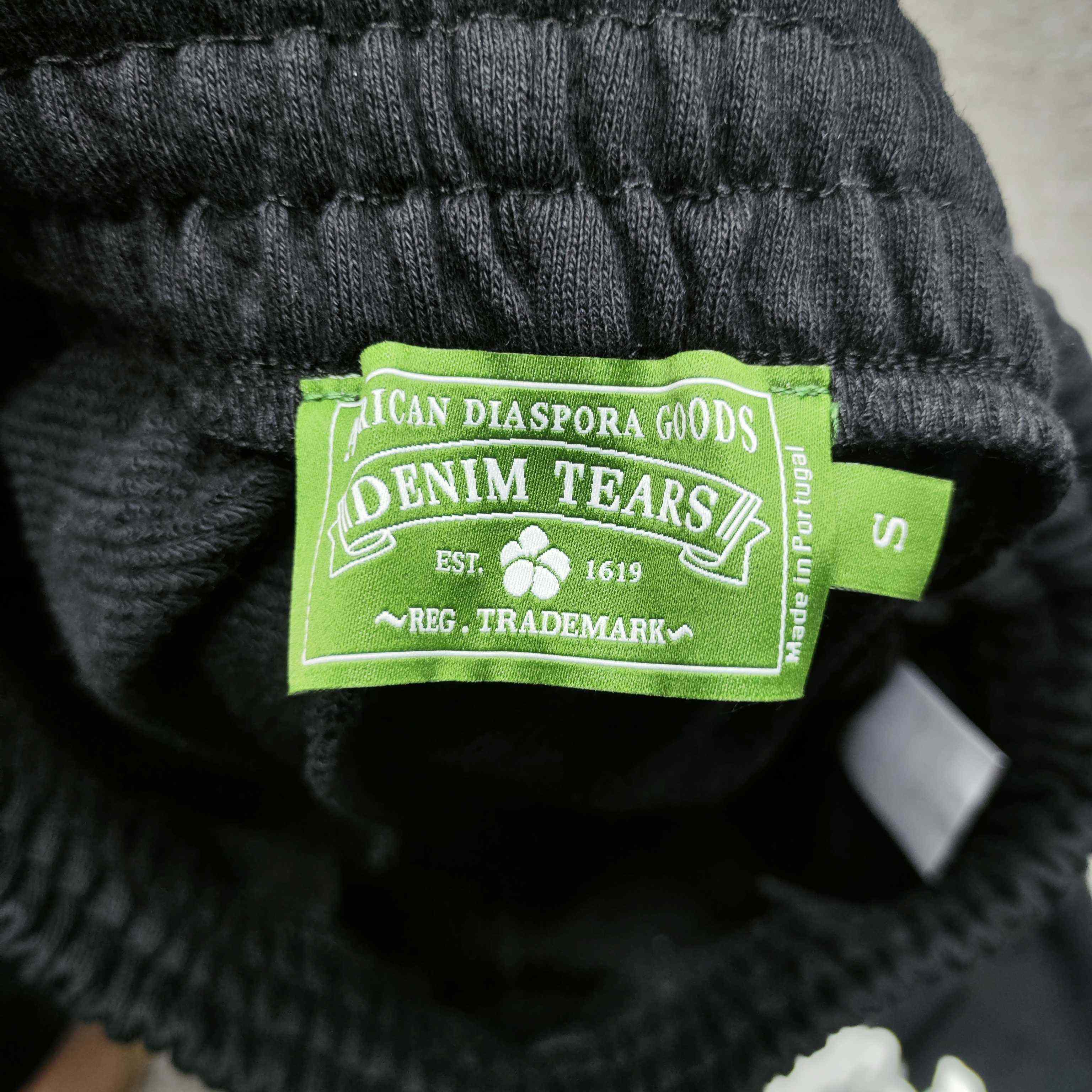 Denim Tears Sweatshorts - DesignerGu