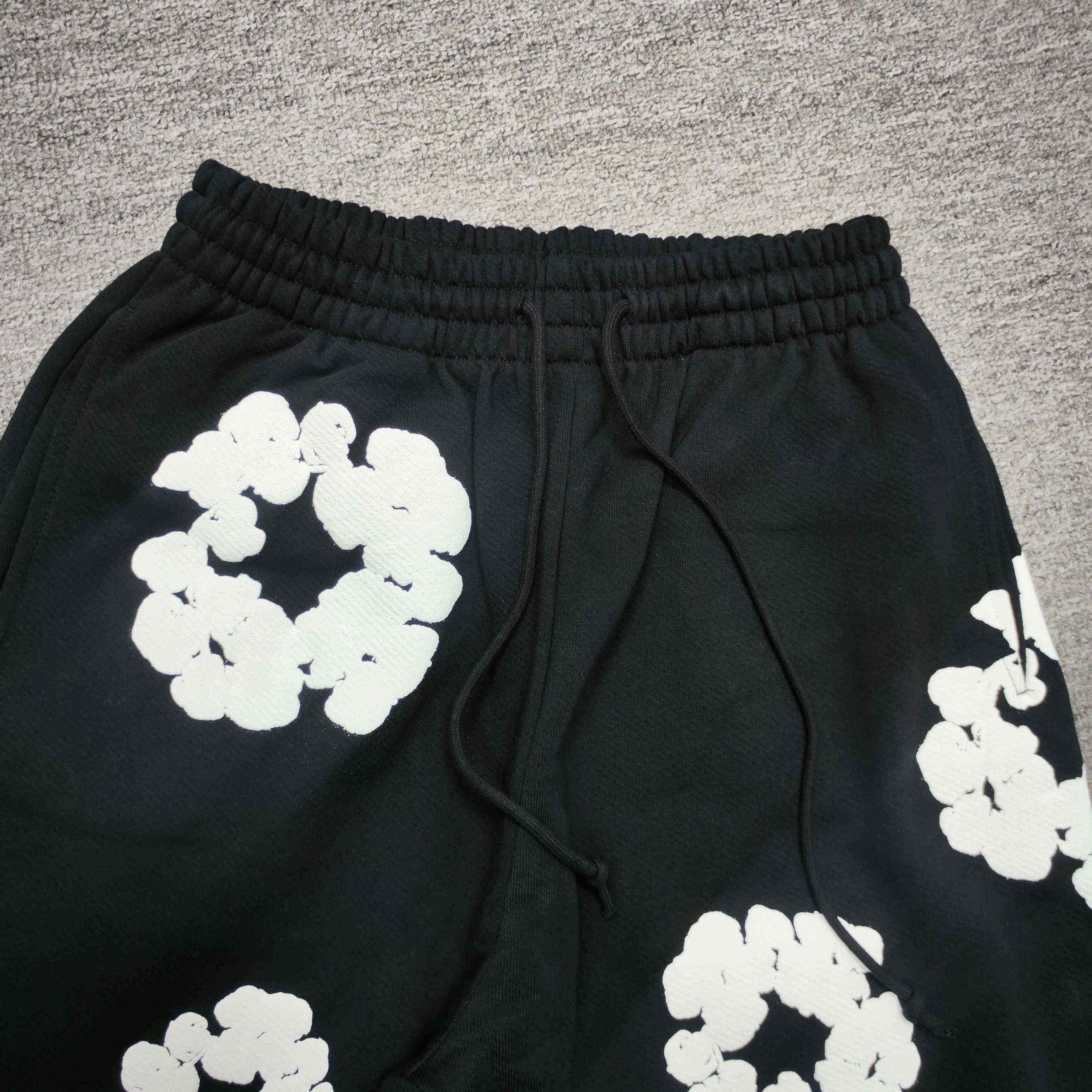 Denim Tears Sweatshorts - DesignerGu