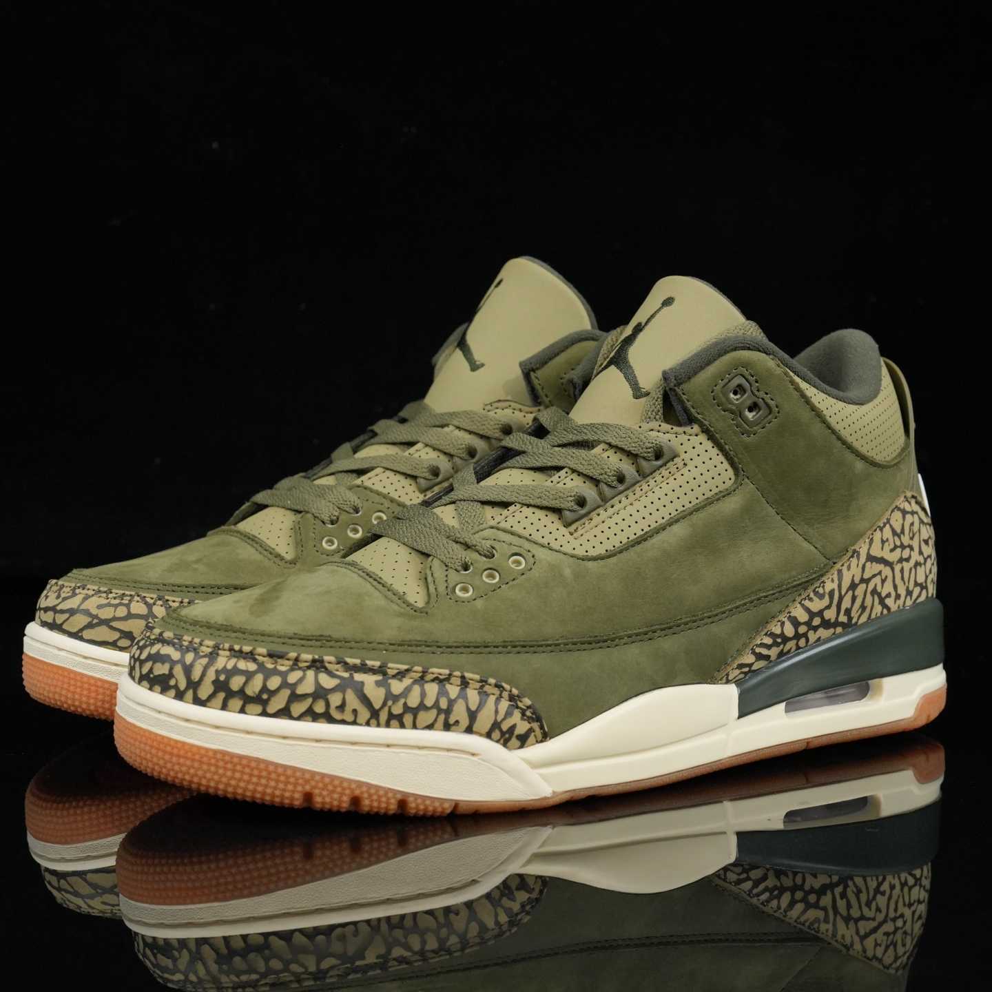 Air Jordan 3 “Medium Olive” Retro Lifestyle Sneakers DN3707-202 - DesignerGu