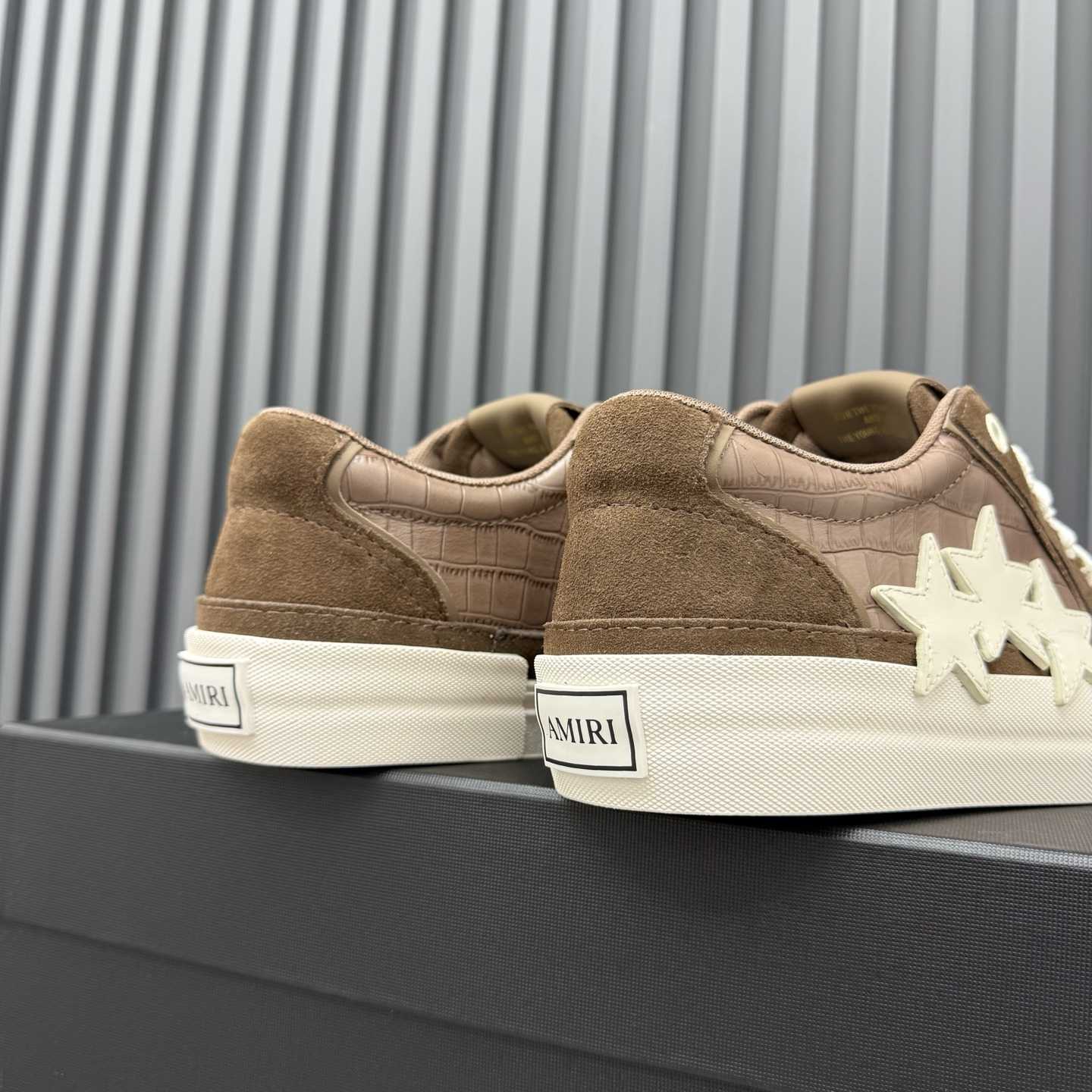 Amiri Star-embellished Suede Trainers - DesignerGu