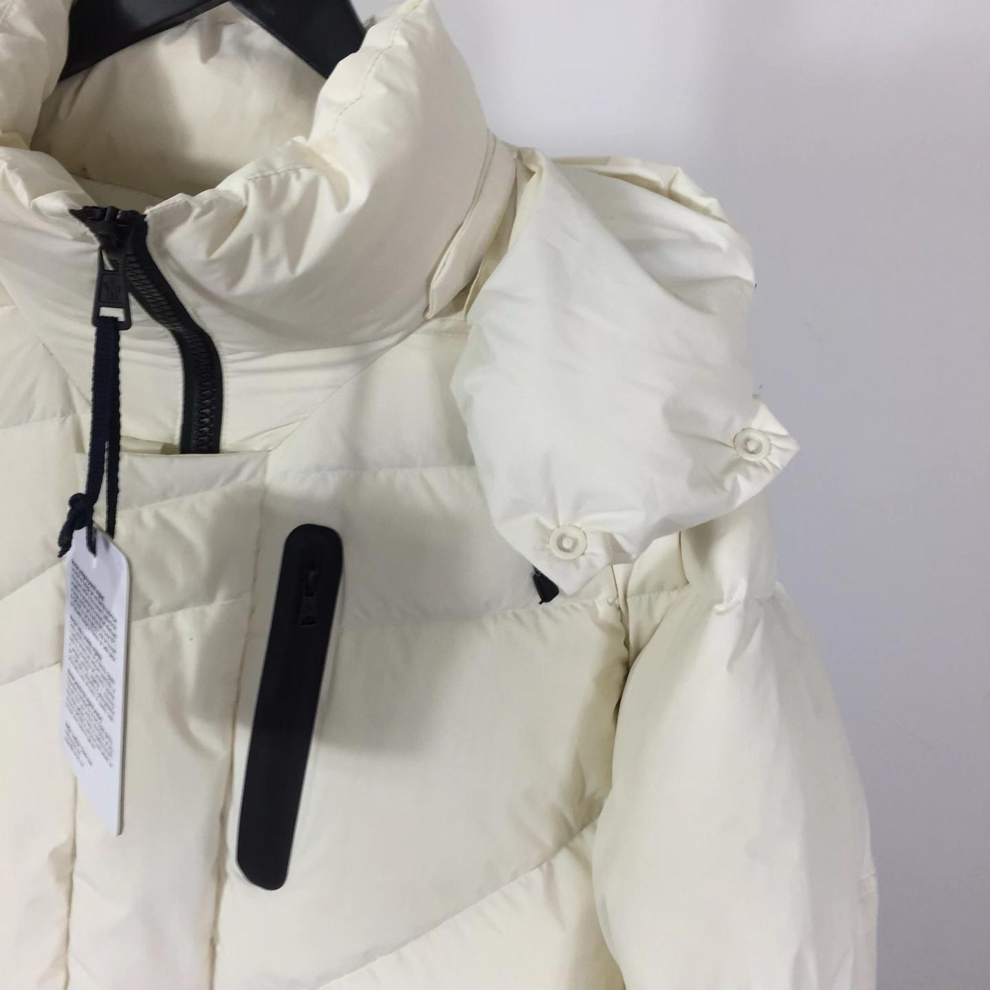 Moncler Short Down Jacket - DesignerGu