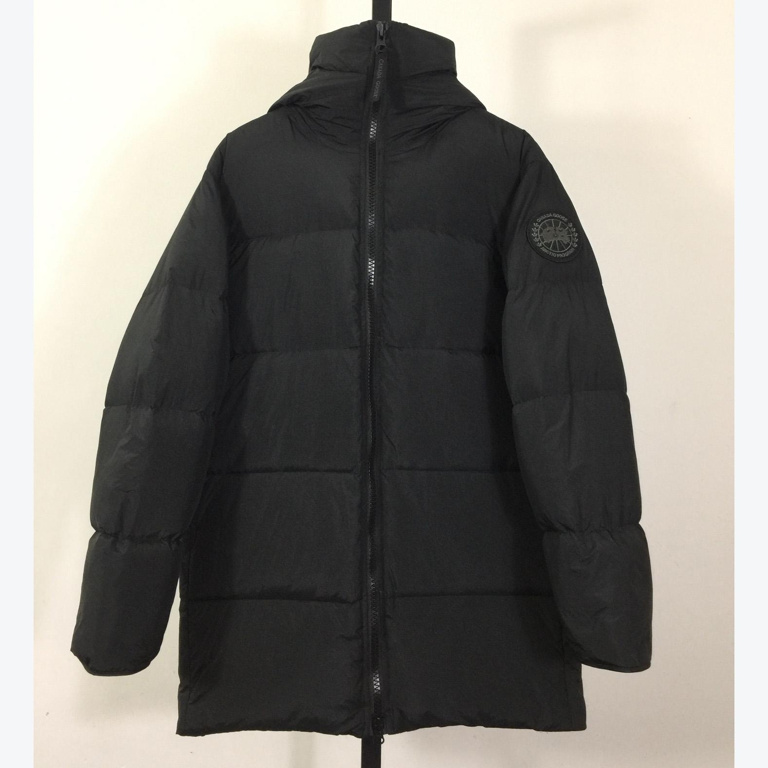 Canada Goose Long Down Jacket - DesignerGu