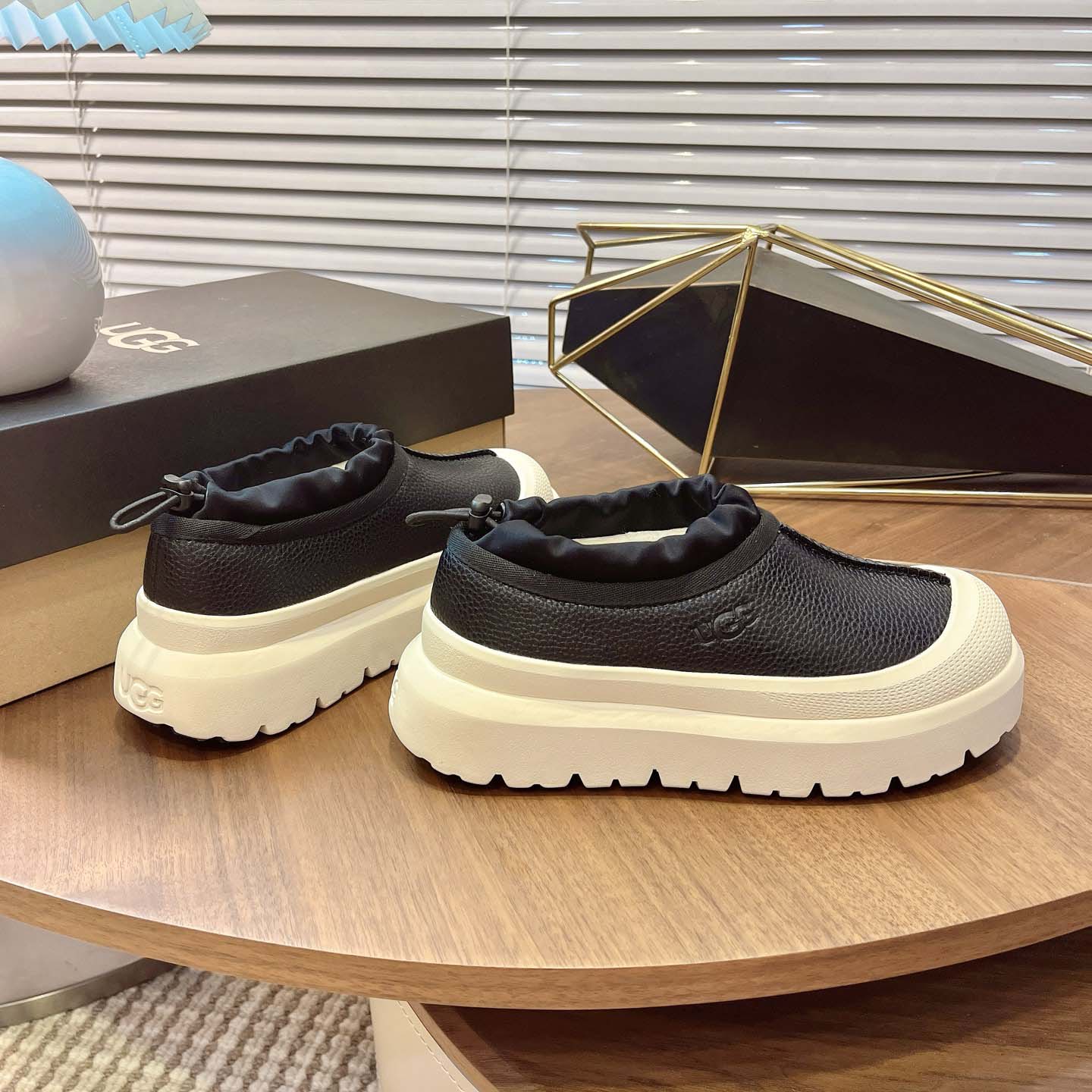 UGG Tasman Weather Hybrid Slippers - DesignerGu