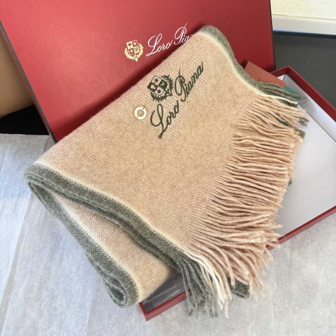 Loro Piana Scarf - DesignerGu
