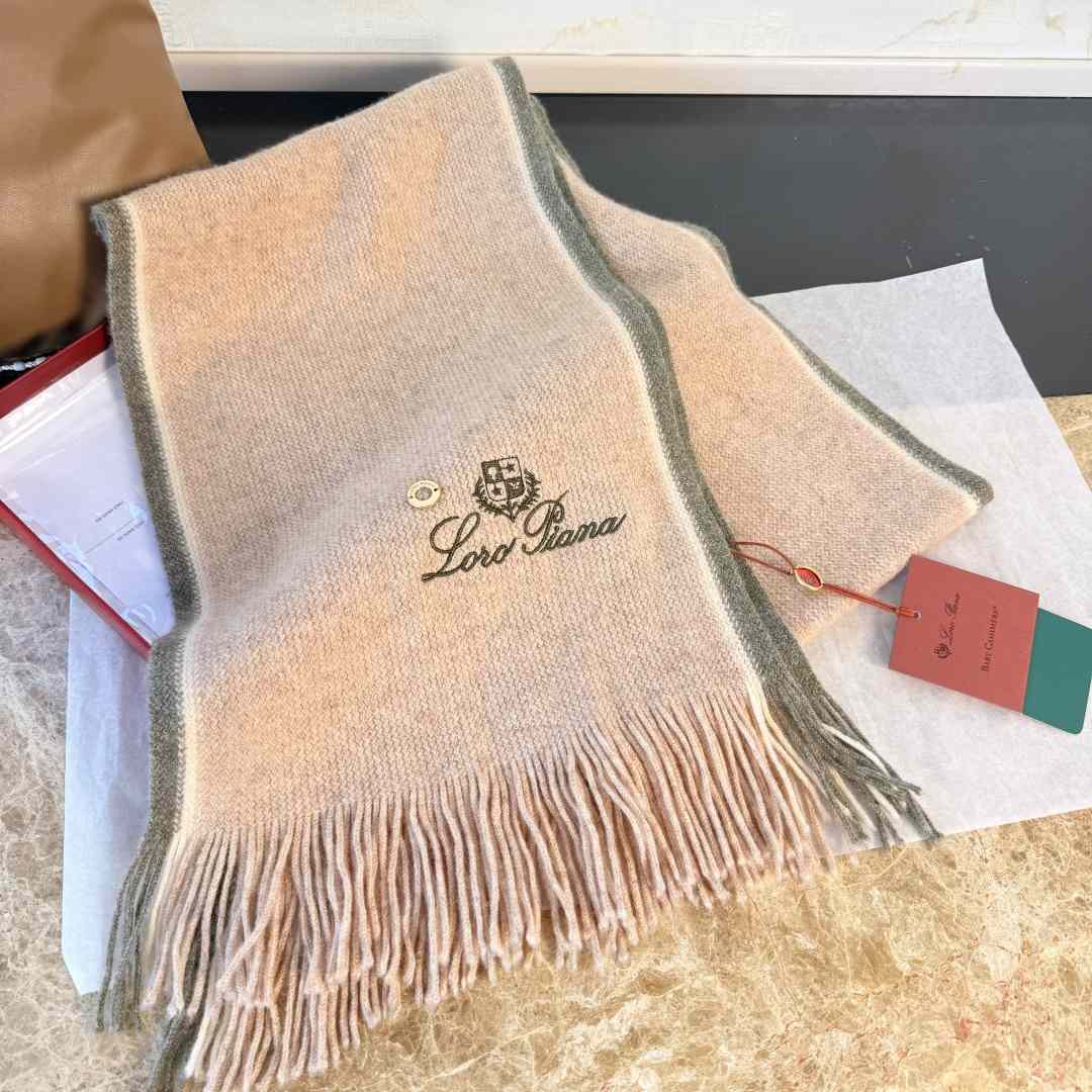 Loro Piana Scarf - DesignerGu
