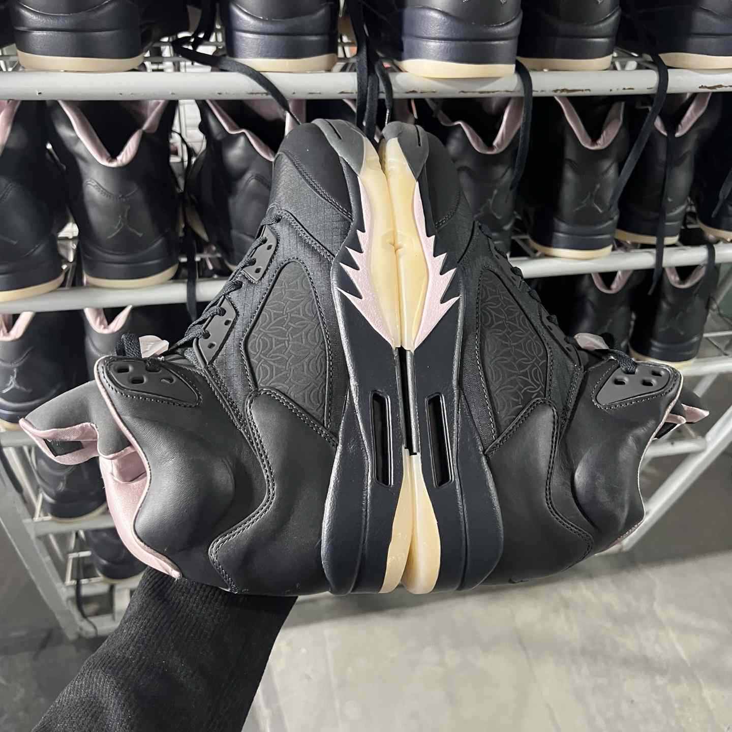 PSG x Air Jordan 5 “Off Noir” HQ3004-001  - DesignerGu