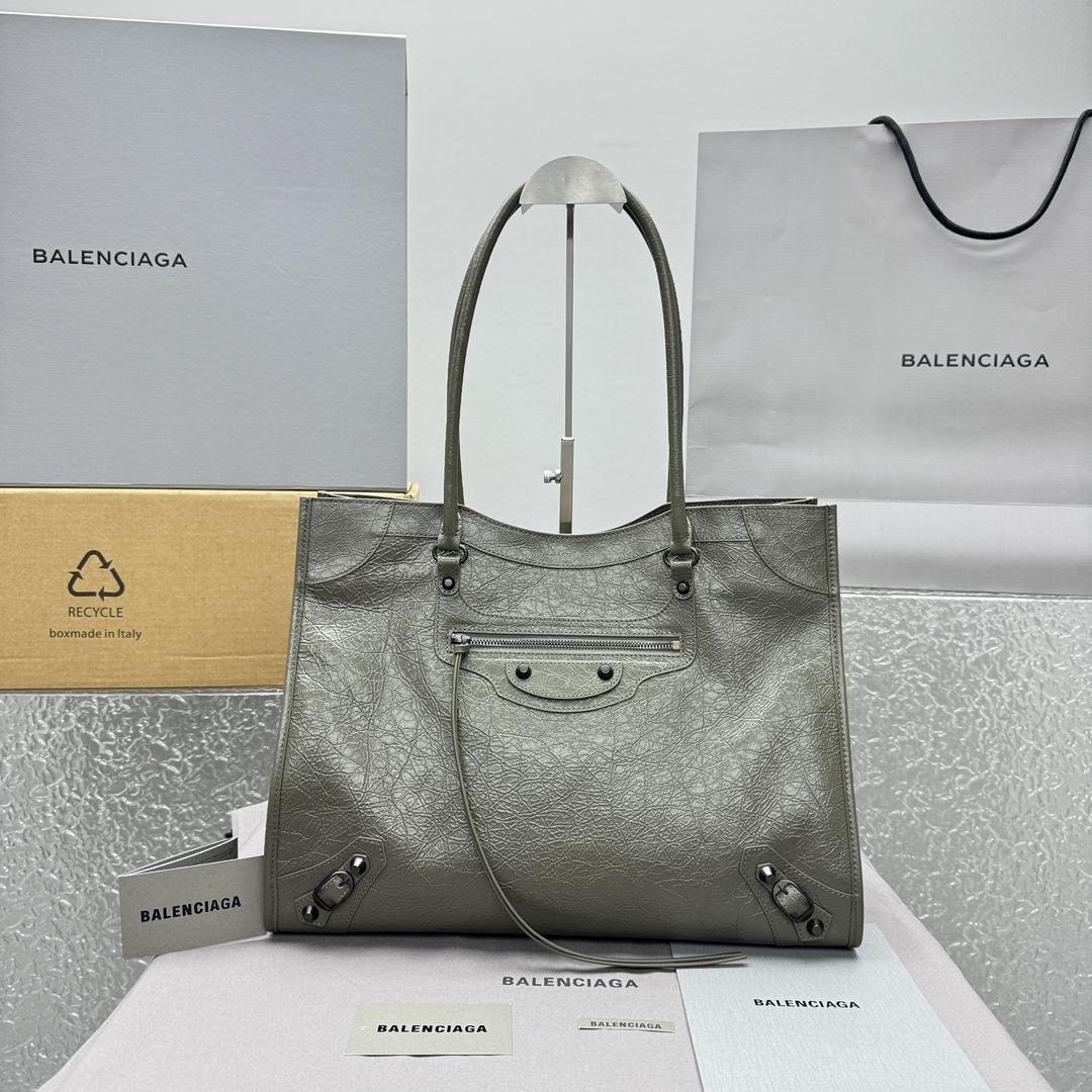 Balenciaga Le City Tote Bag Medium In Army Green - DesignerGu