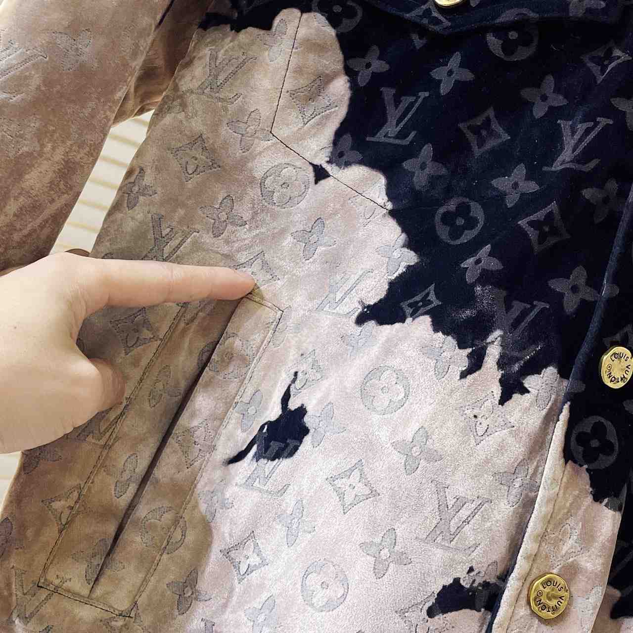 Louis Vuitton Monogram Denim Jacket - DesignerGu