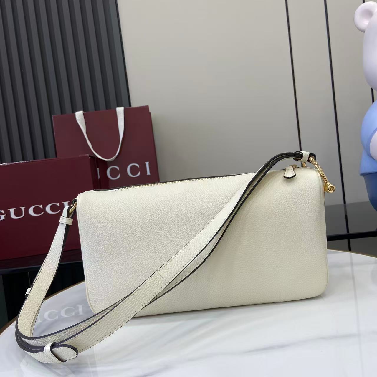 Gucci Half Horsebit Medium Shoulder Bag - DesignerGu