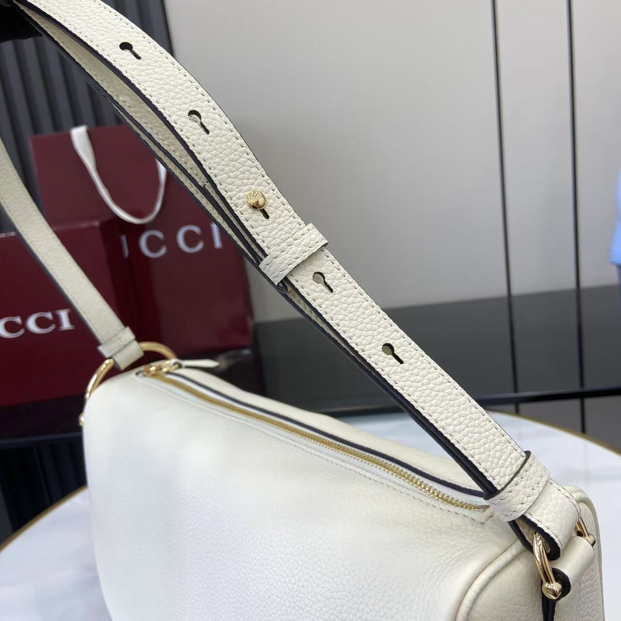 Gucci Half Horsebit Medium Shoulder Bag - DesignerGu