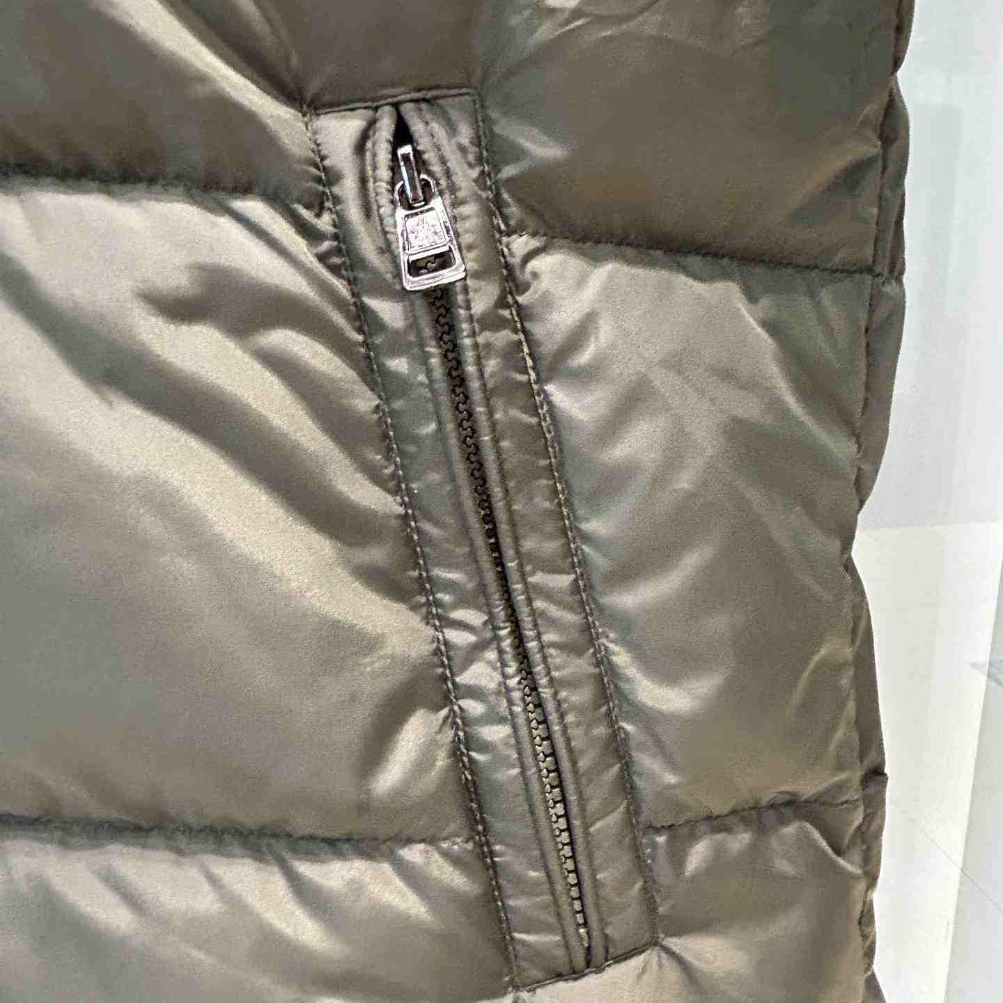 Moncler Maya Matte Short Down Jacket - DesignerGu