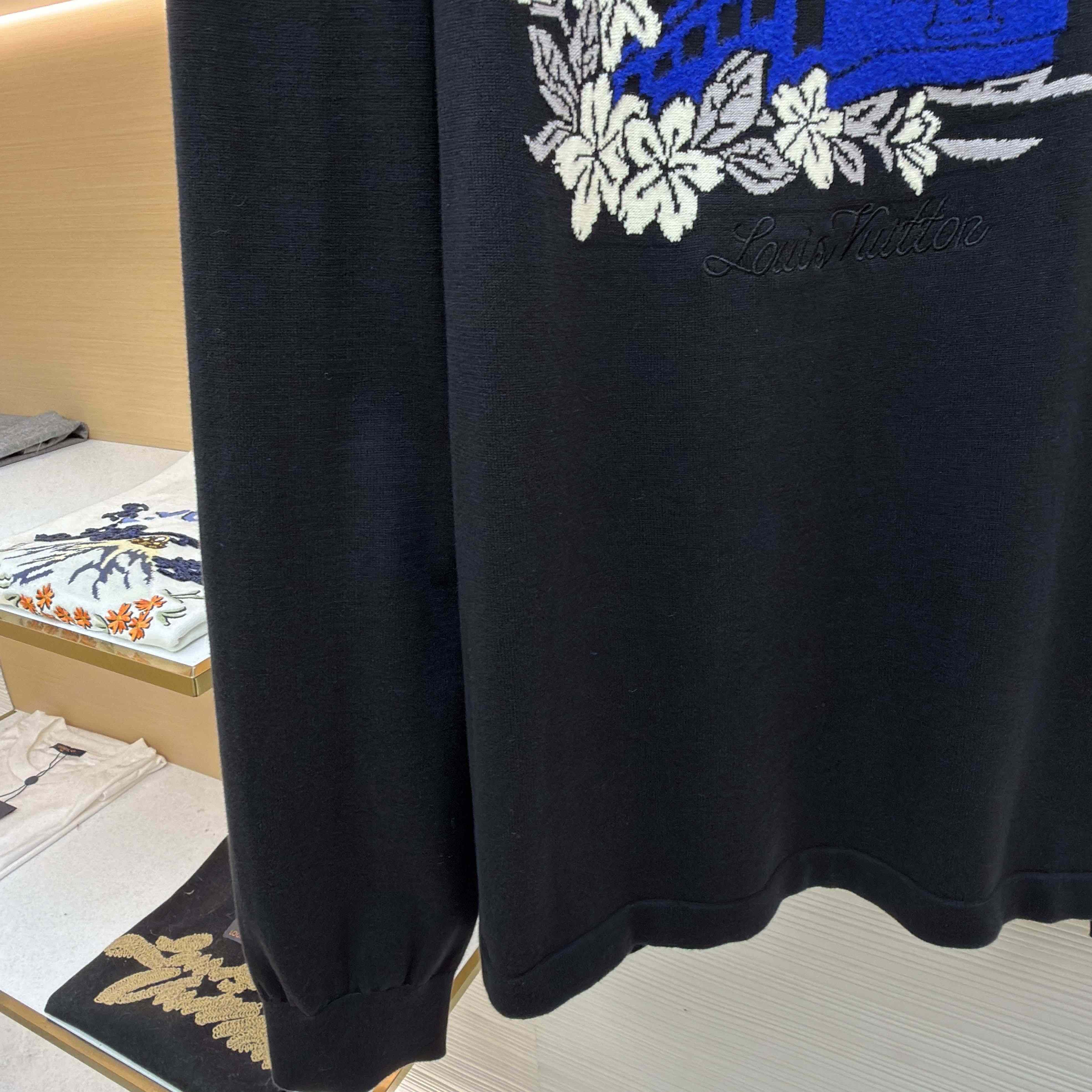 Louis Vuitton Knitted Long-Sleeved Crewneck   1AIMCA - DesignerGu