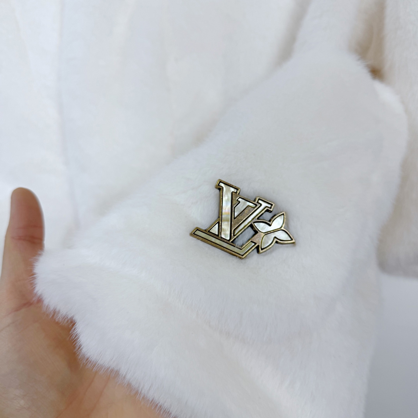 Louis Vuitton Mink Kimono Jacket - DesignerGu