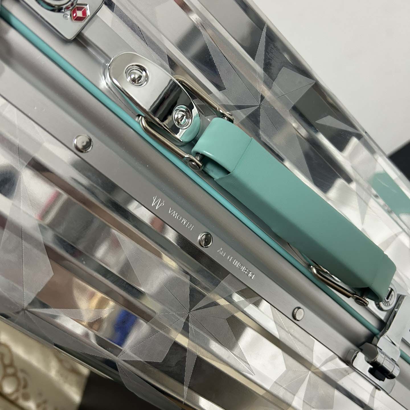 Rimowa x Tiffany&CO Luggage    - DesignerGu