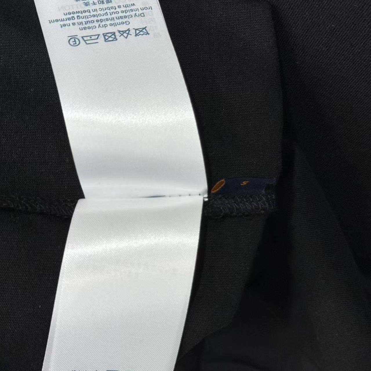 Louis Vuitton Embroidered T-Shirt  - DesignerGu