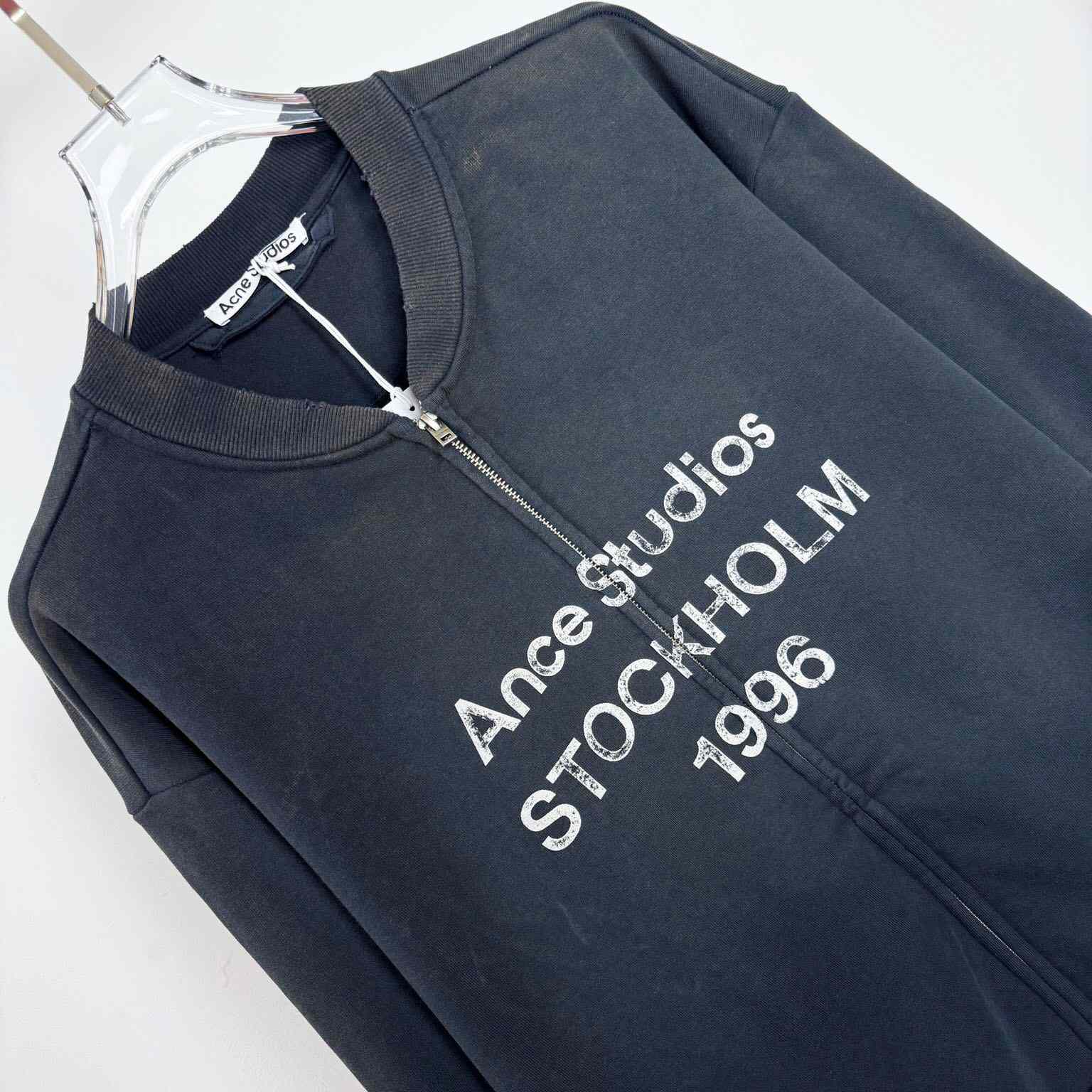 Acne Studios - Zip sweater logo - DesignerGu