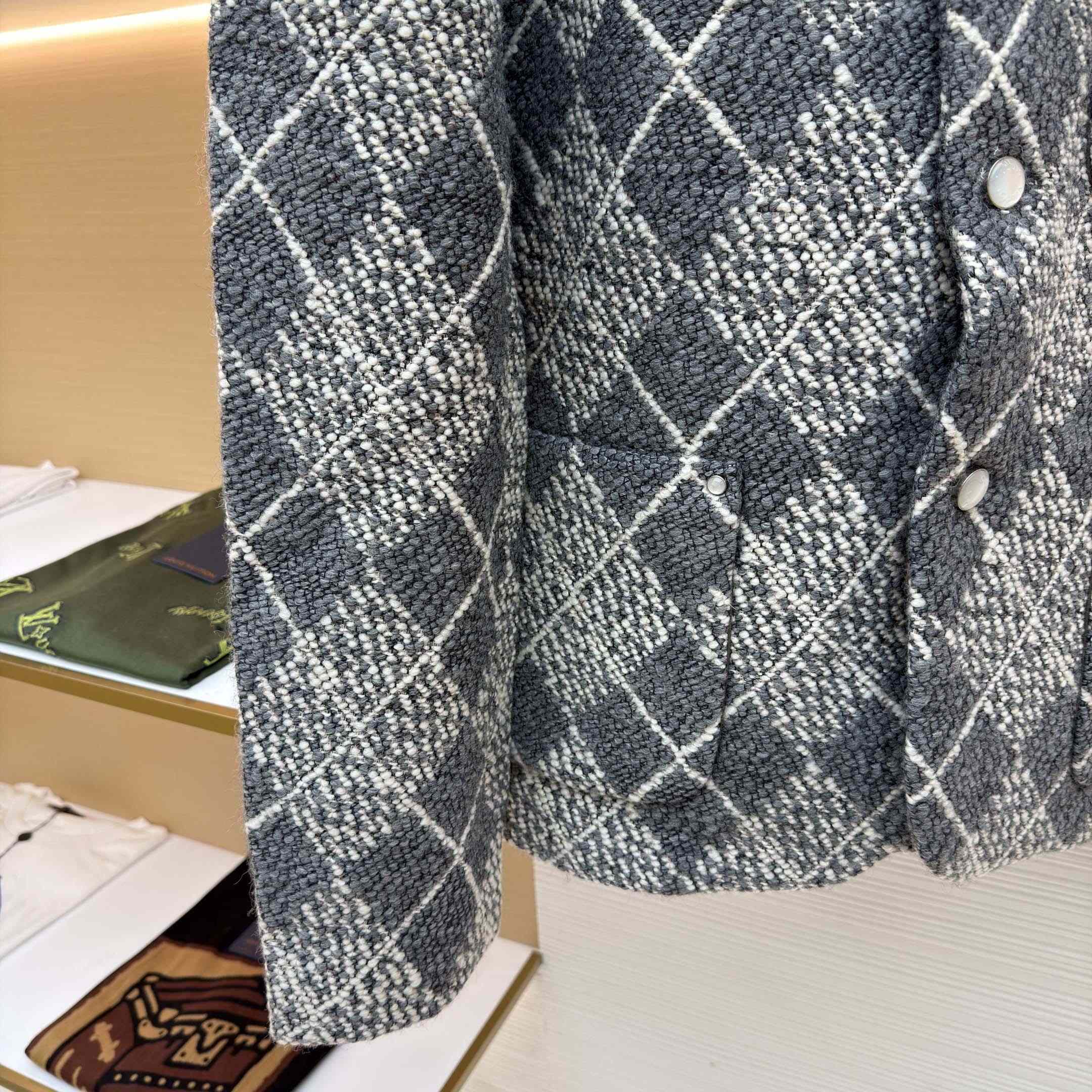 Louis Vuitton Chic Collarless Wool Jacket - DesignerGu