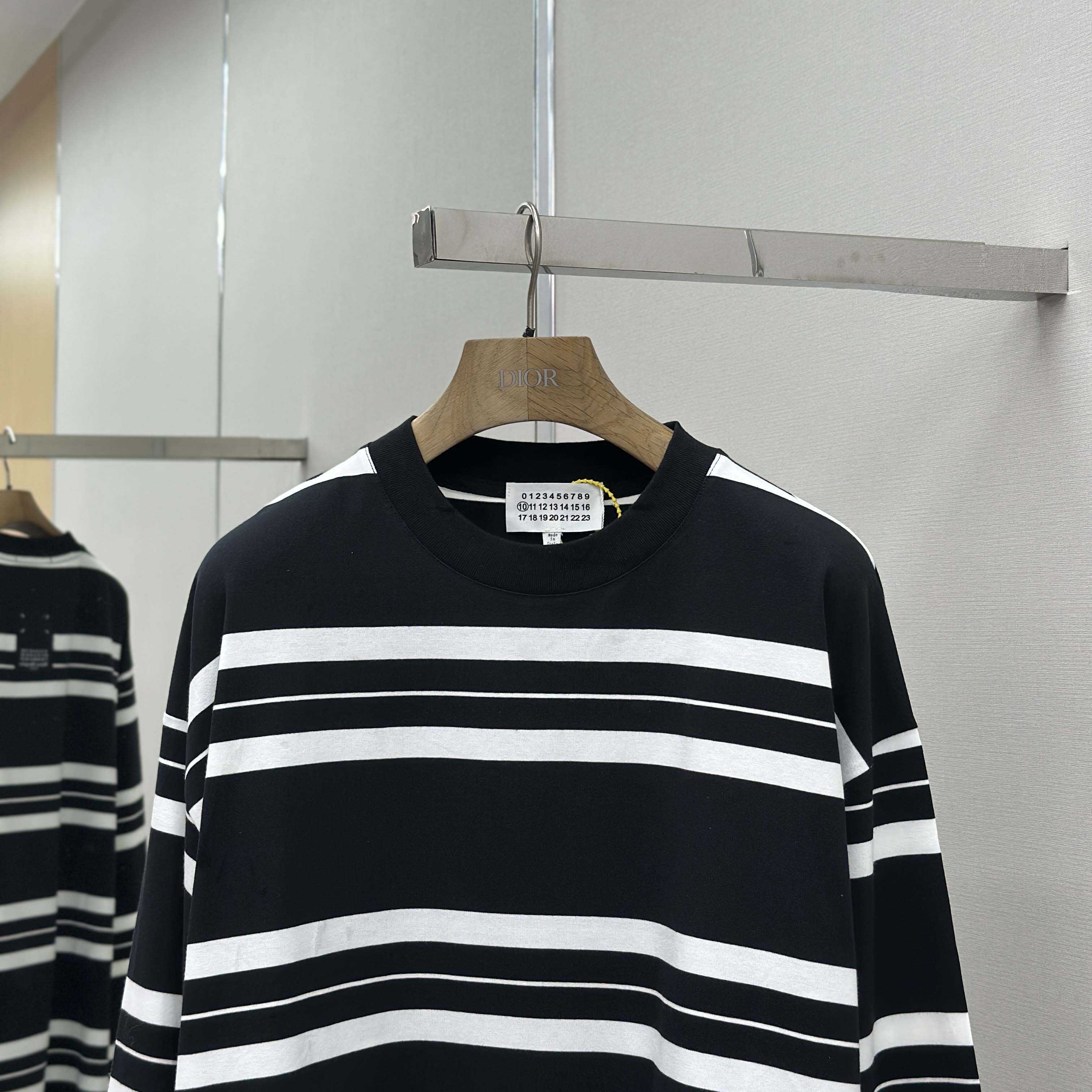 Maison Margiela Striped Long-sleeved - DesignerGu