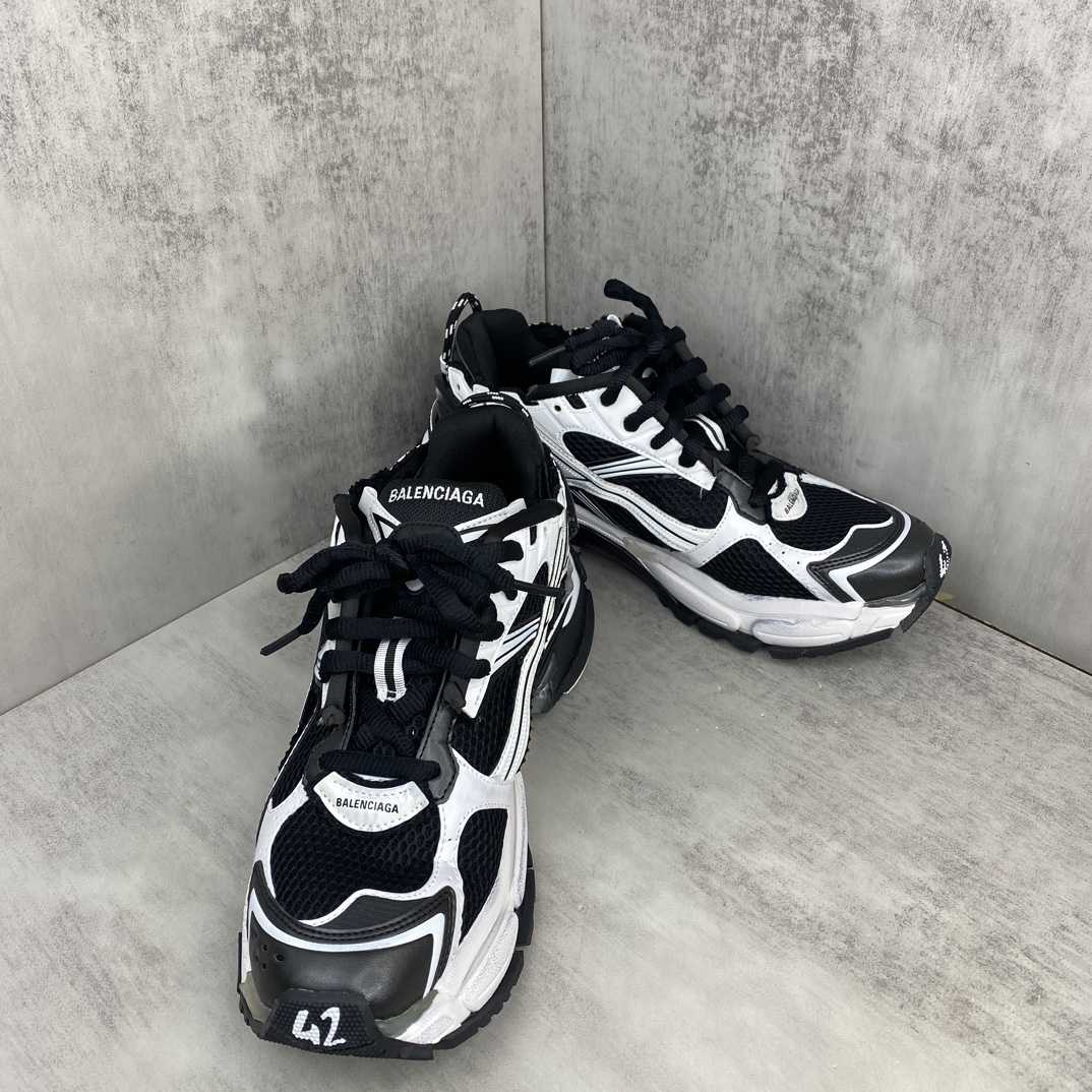 Balenciaga Runner Sneakers - DesignerGu
