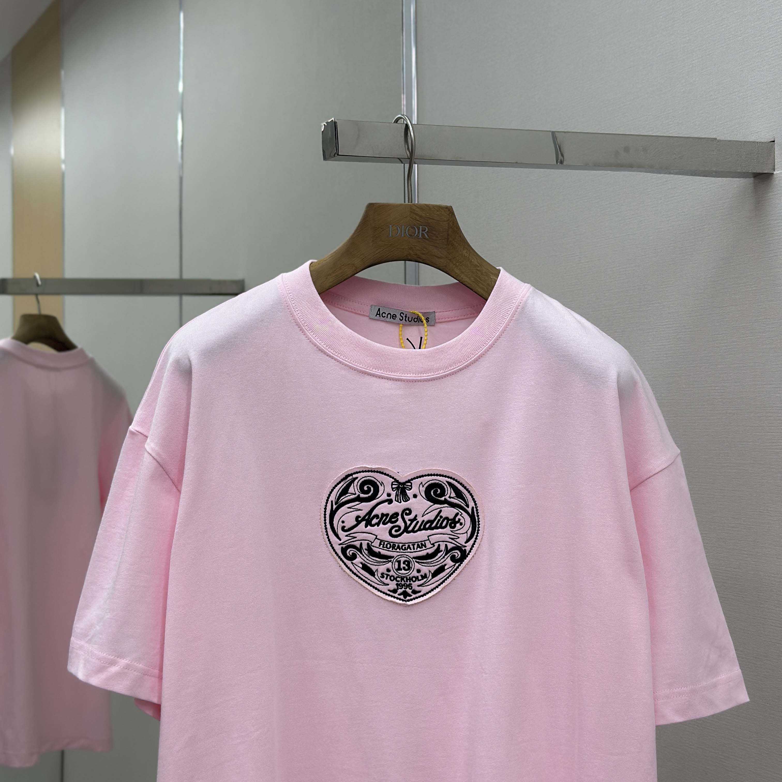 Acne Studios Logo T-shirt - Baby pink - DesignerGu