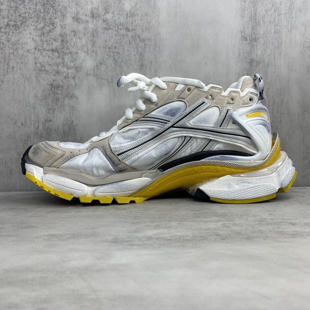 Balenciaga Runner Sneakers - DesignerGu